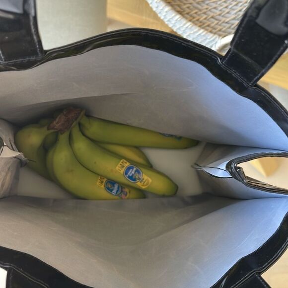 Rare Laduree Paris Black La Tropeziene Patent Leather Black Tote Bag. - Picture 3 of 6